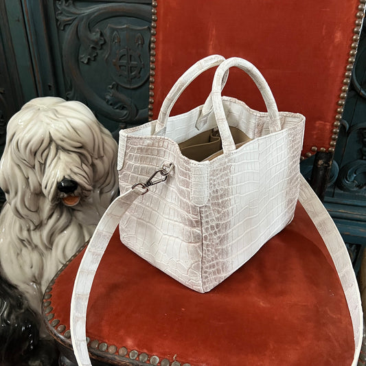 BUTTERFLY 25 Top Handle Bag