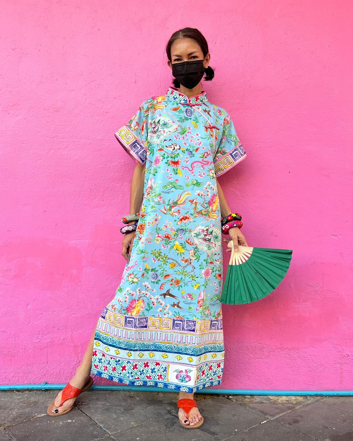 لوتس بوند ميدي شيونغسام: أزرق