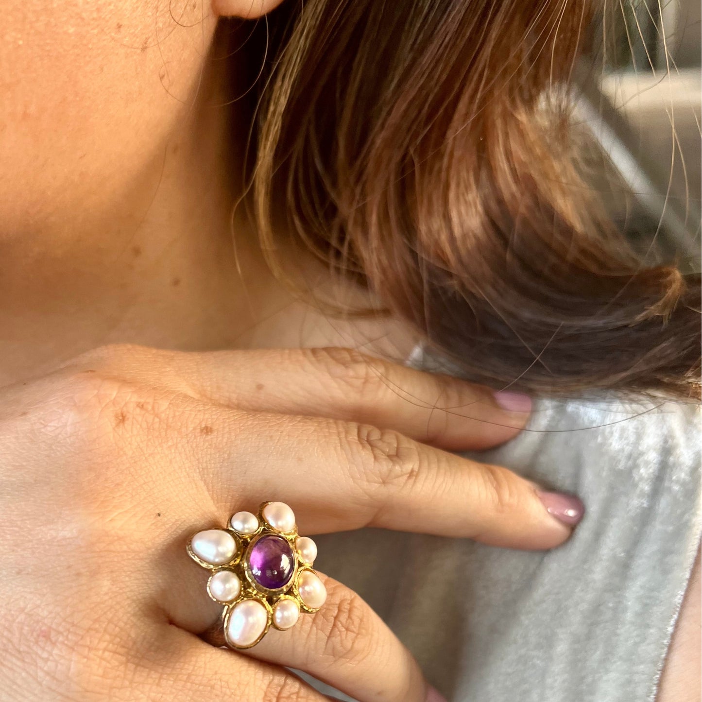 CARDINAL Amethyst & Pearls Ring