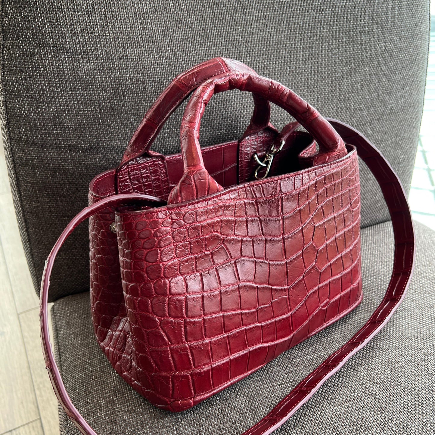 FLEXII 25 Top Handle Bag: Burgundy