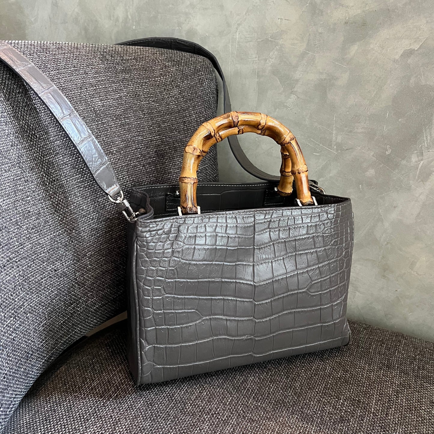 BAMBOO BUTTERFLY 24 Top Handle Bag: Ash Gray