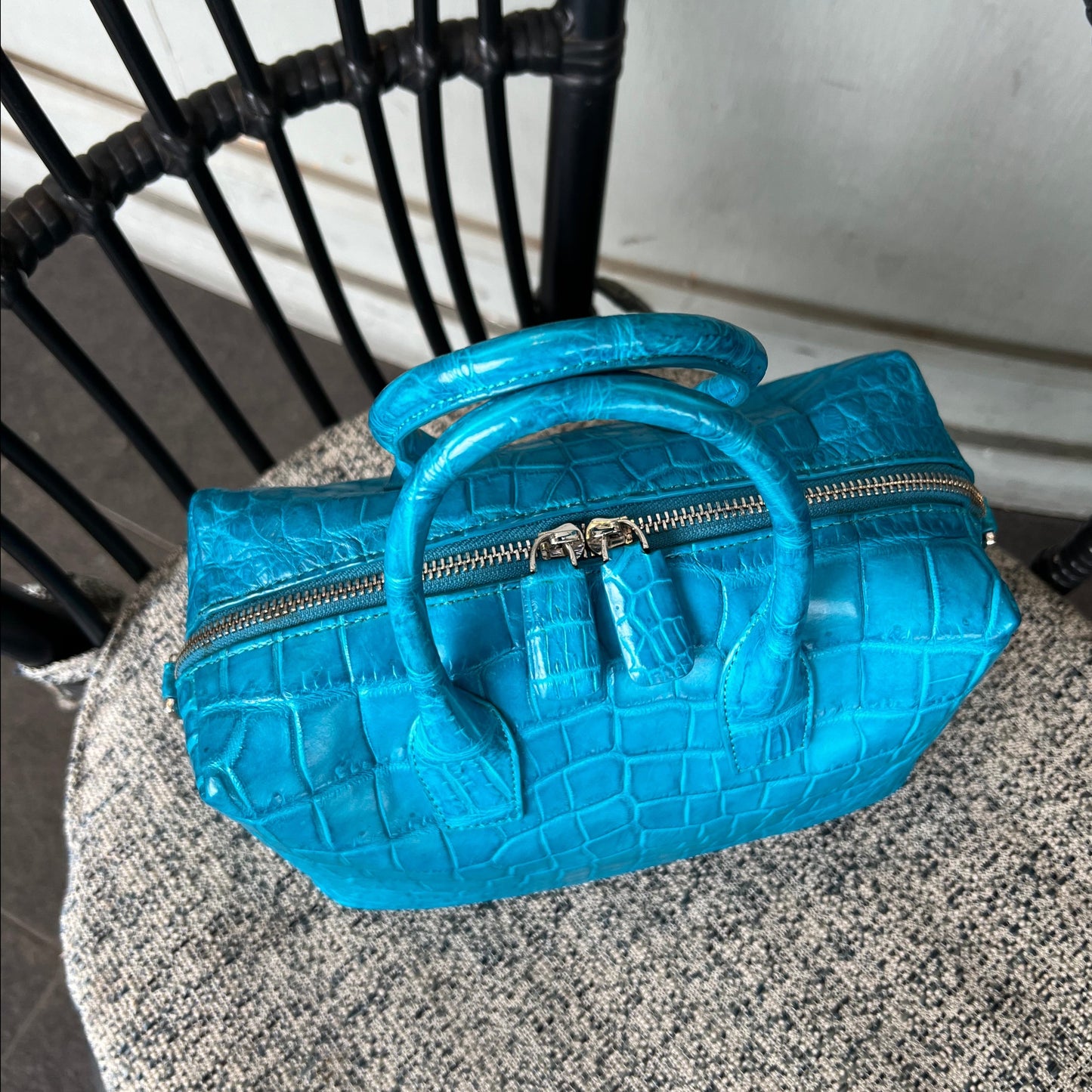 BOSTON 25 Top Handle Bag: Azure Blue