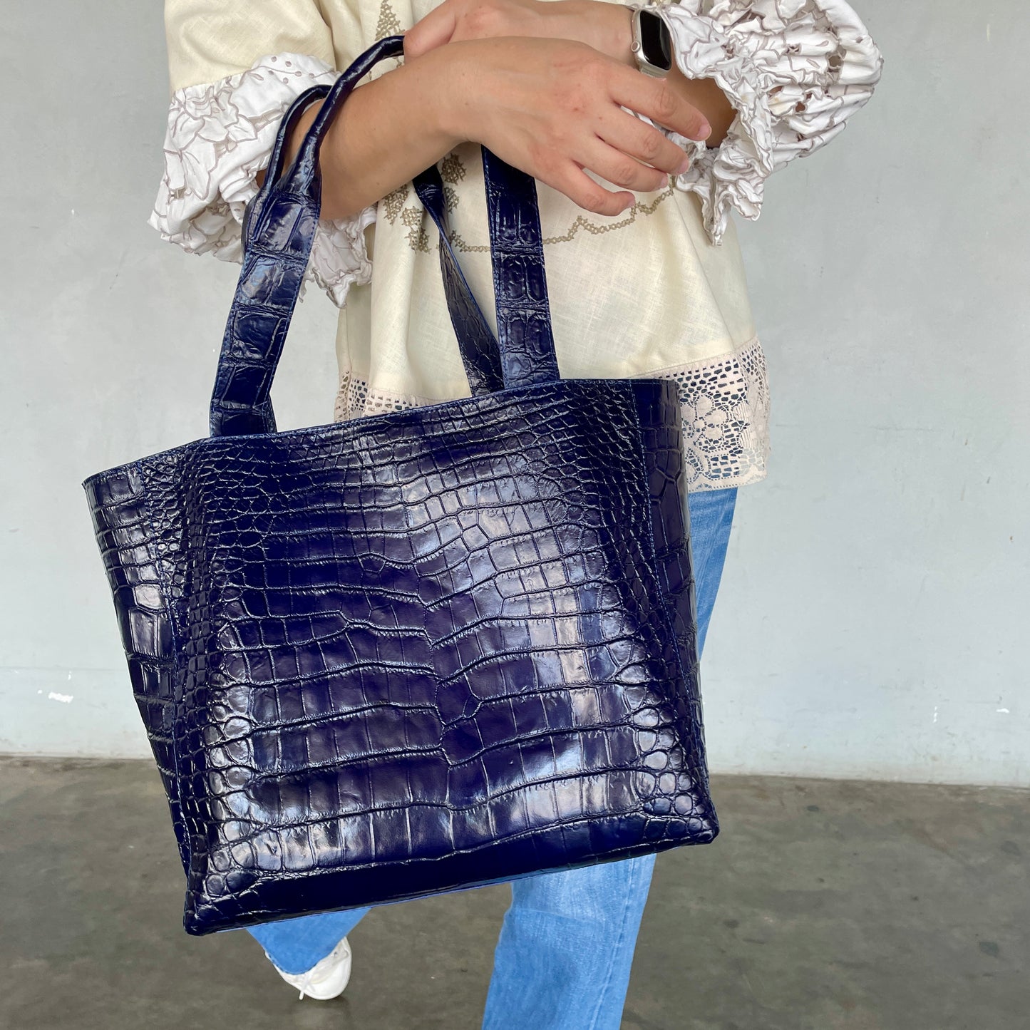 LENA L Tote Bag: Navy