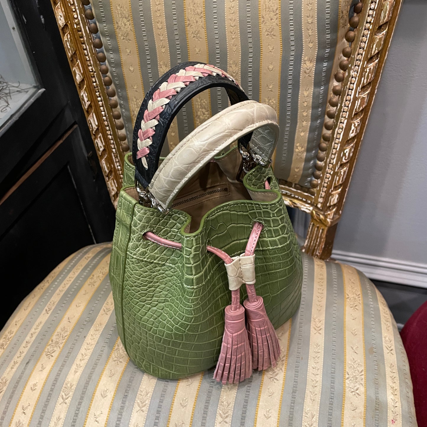 TULIP Top Handle Bag: Olive Green