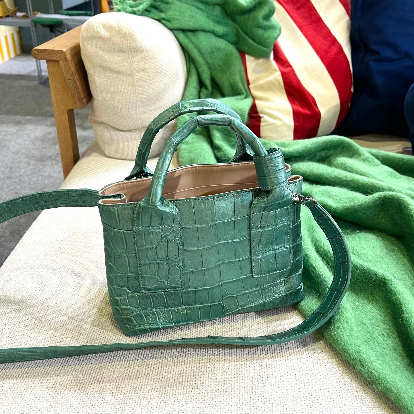 FLEXII 23 Top Handle Bag: Aqua Green