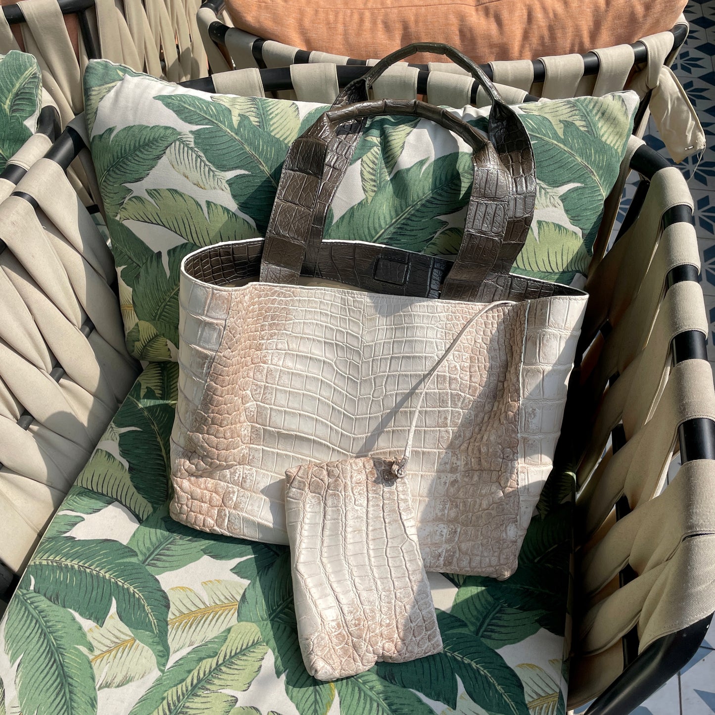 LENA M Tote Bag: Himalaya