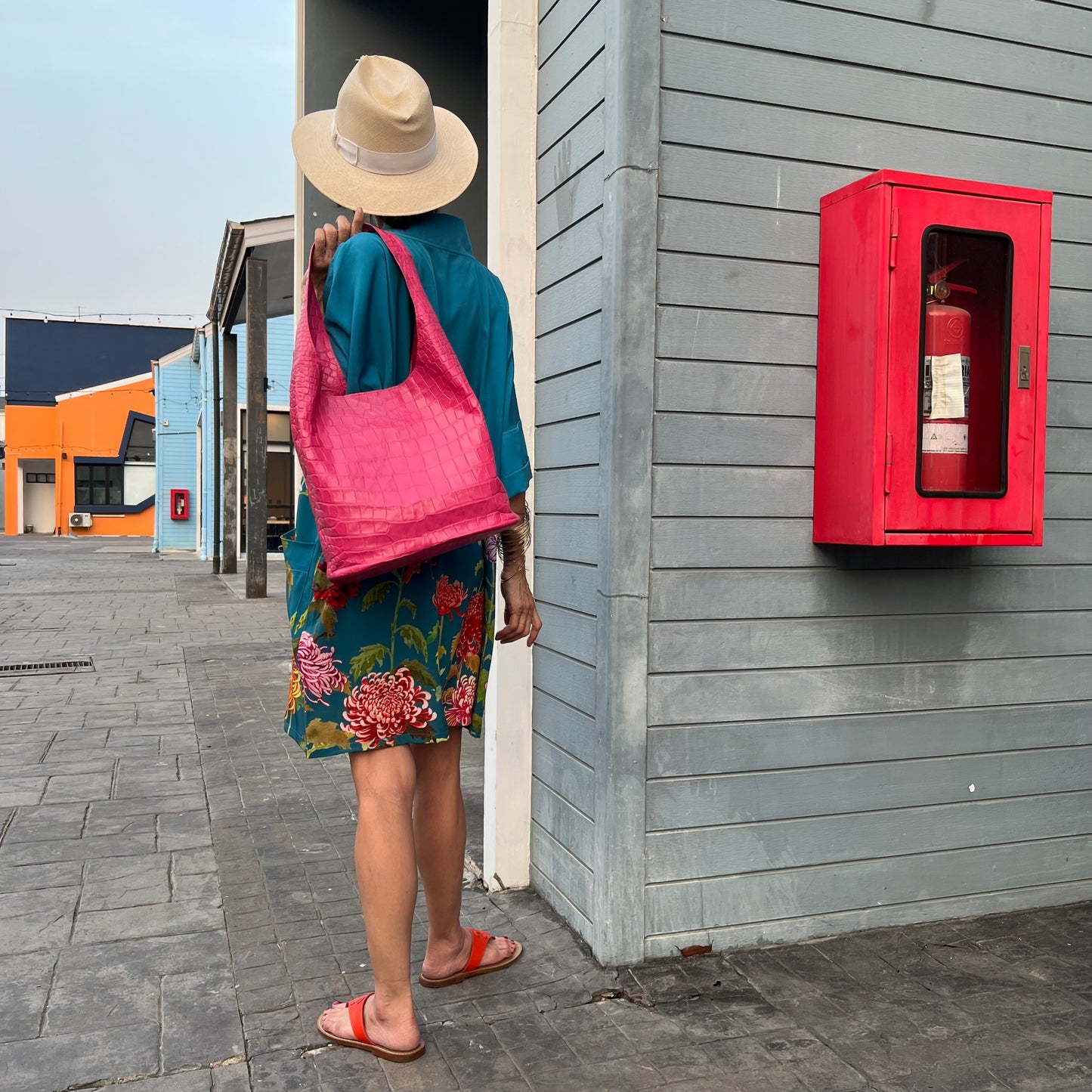 MONK S Hobo Bag: Fuchsia