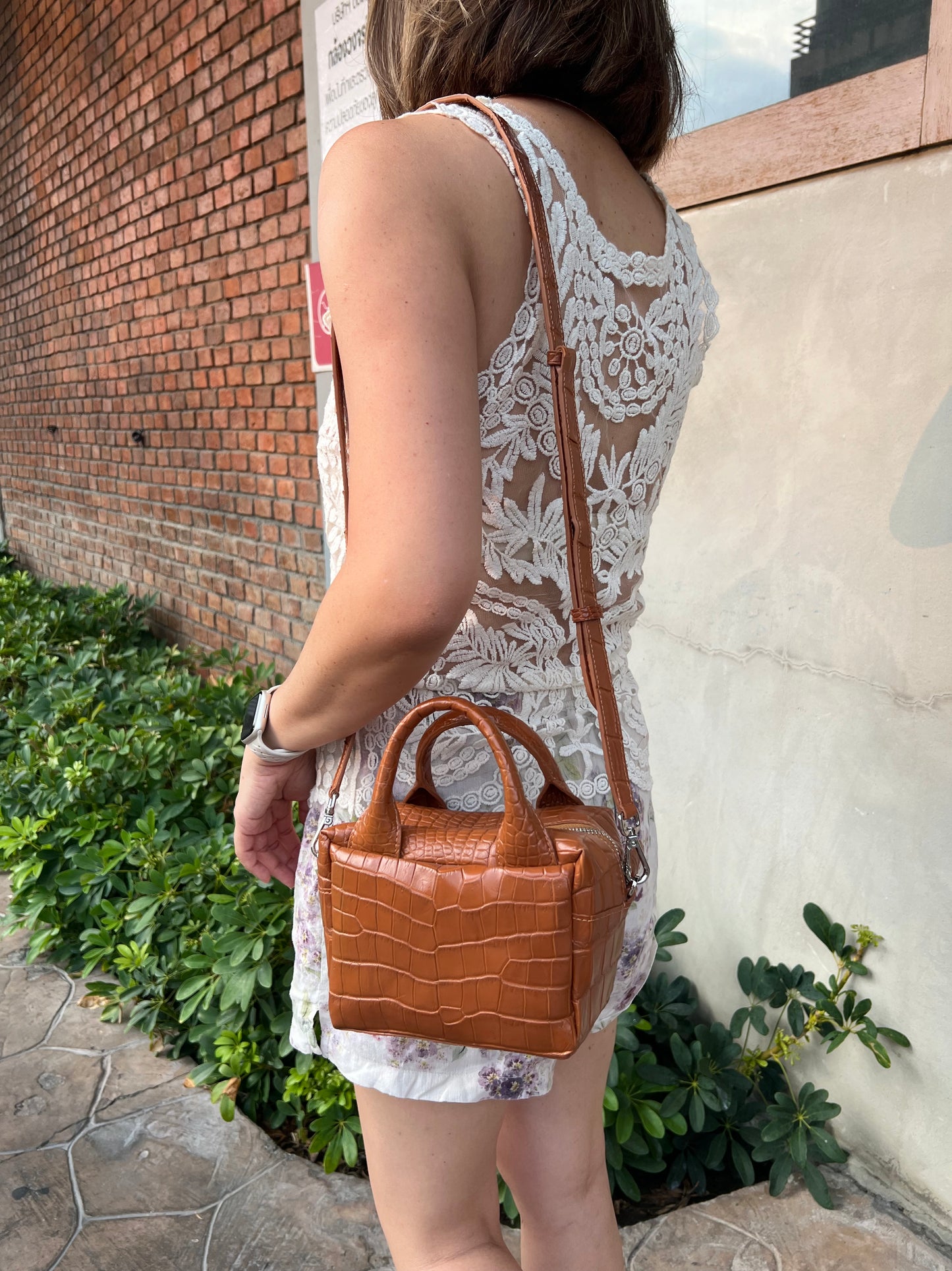 BREAD LOAF MINI Top Handle Bag