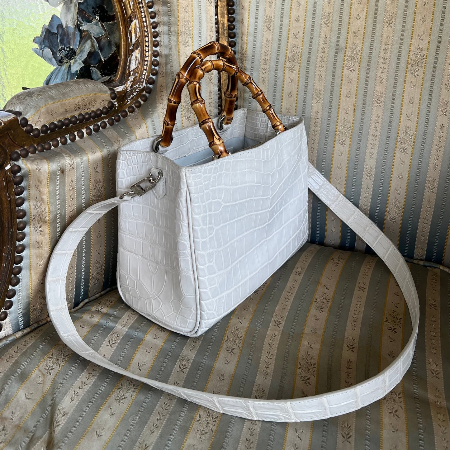 BAMBOO BUTTERFLY 24 Top Handle Bag: Pale Gray