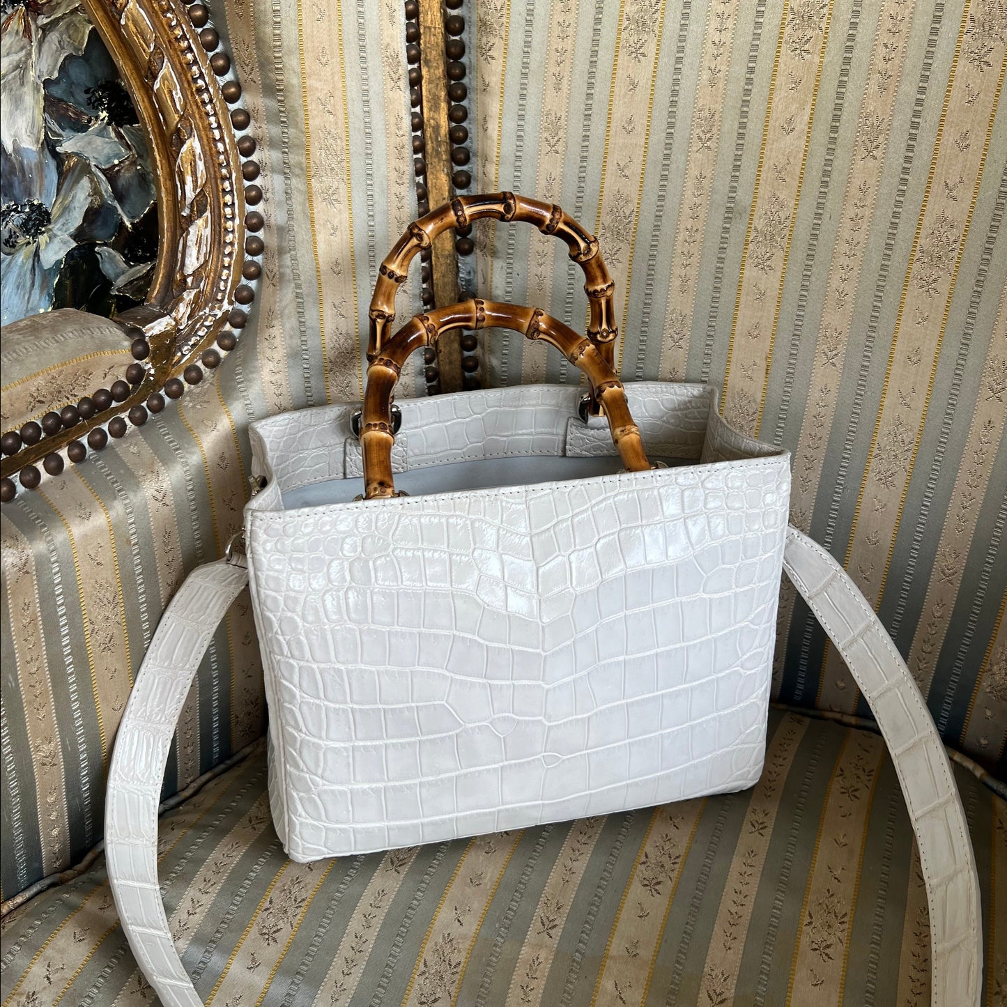 BAMBOO BUTTERFLY 24 Top Handle Bag: Pale Gray