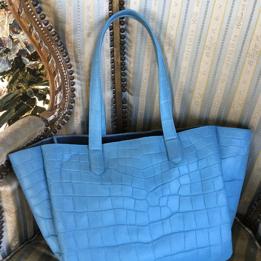 LILY Tote Bag: Argentina Blue