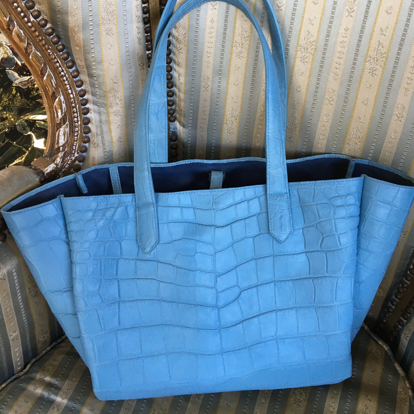 LILY Tote Bag: Argentina Blue