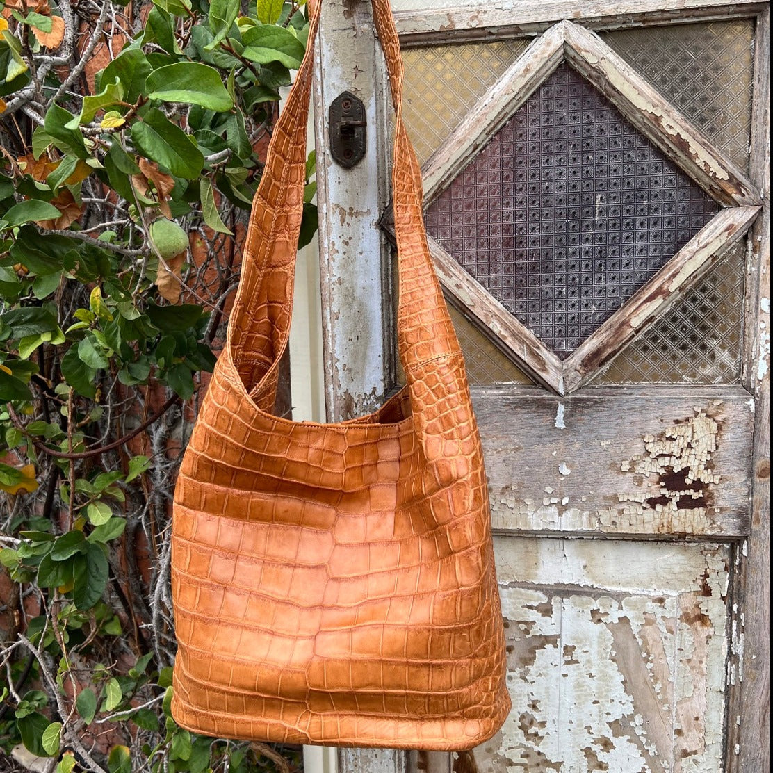 MONK M Hobo Bag: Saffron Tan